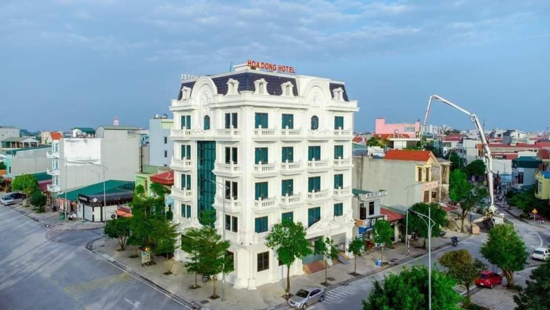 Khach San Hoa Dong Hotell Phu Ly Eksteriør bilde